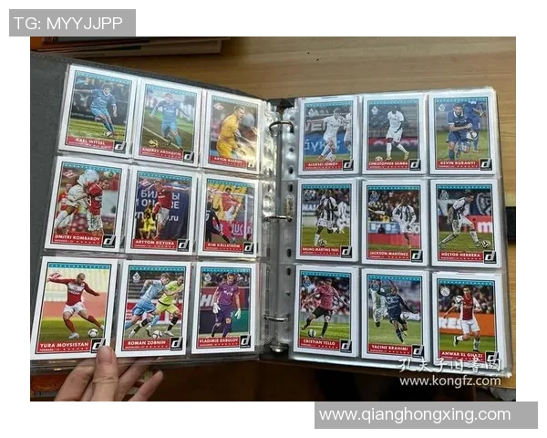 全球足球球星卡品牌盘点及其收藏价值分析