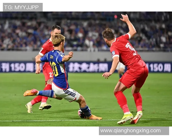 足球四大球星同框合影 展现巅峰对决时刻的辉煌与荣耀